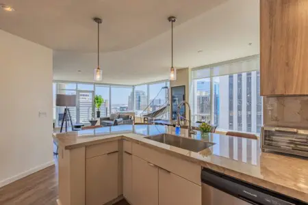 f653b795 bdf9 4a Iv3va.jpg