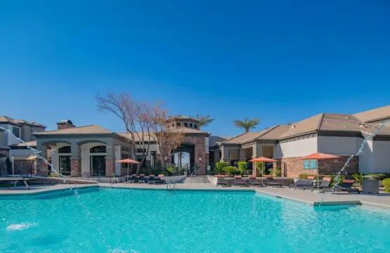 f6d8853a 36d6 49 u41Ab.jpg