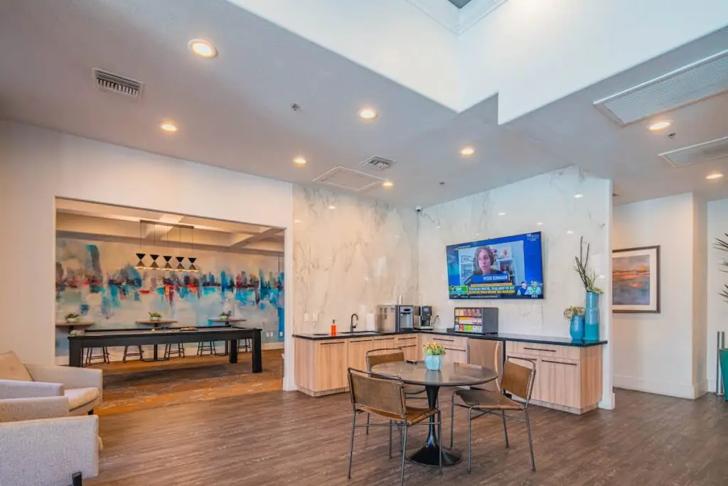 f78675da e001 4f RE7i0.jpg