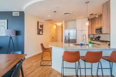 f829b17e 698d 48 UdBLa.jpg