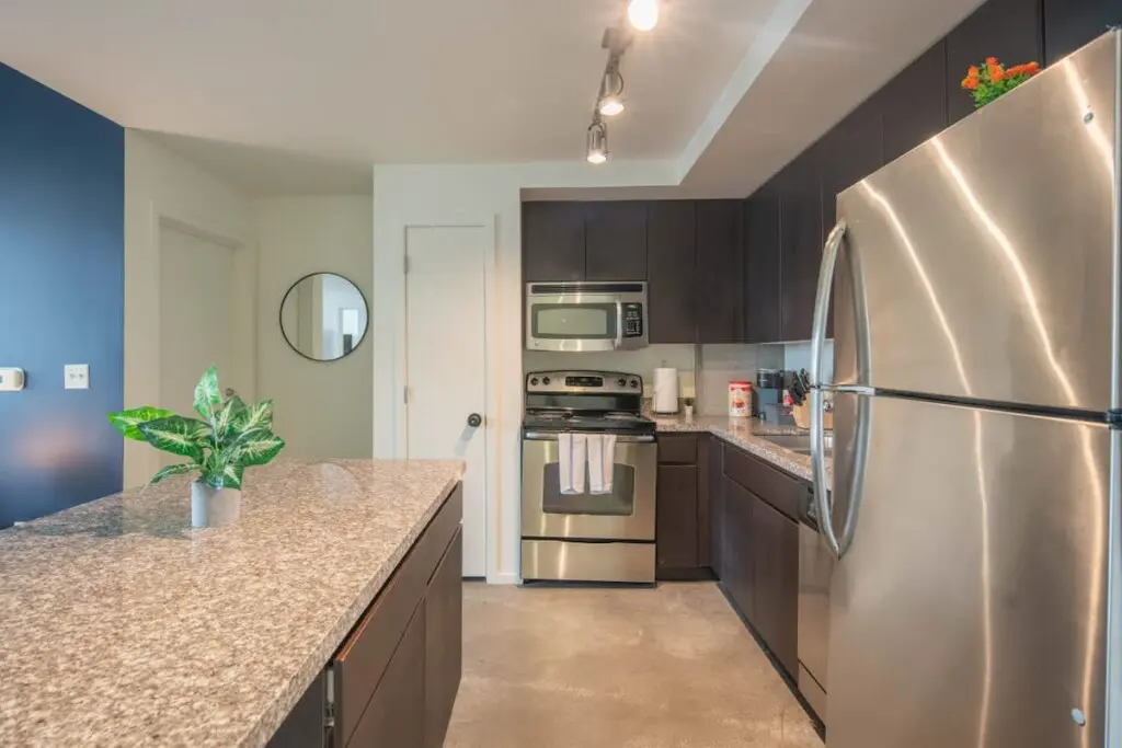 fd8be394 bd1c 45 fUp S.jpg