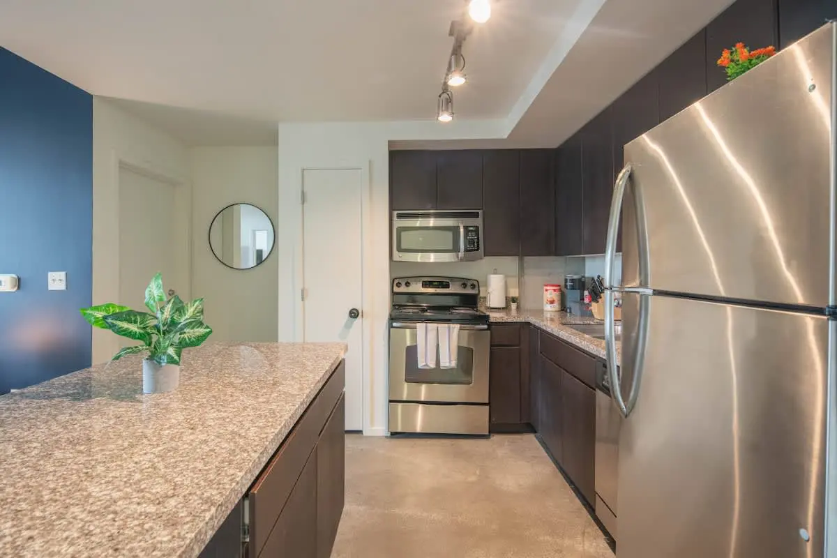 fd8be394 bd1c 45 fUp S.jpg