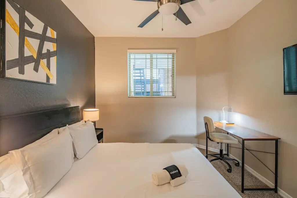 049c9a4f d4b5 44 TuArZ.jpg