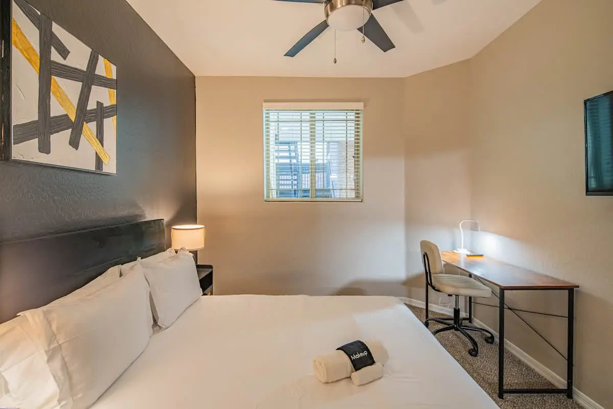 049c9a4f d4b5 44 TuArZ.jpg