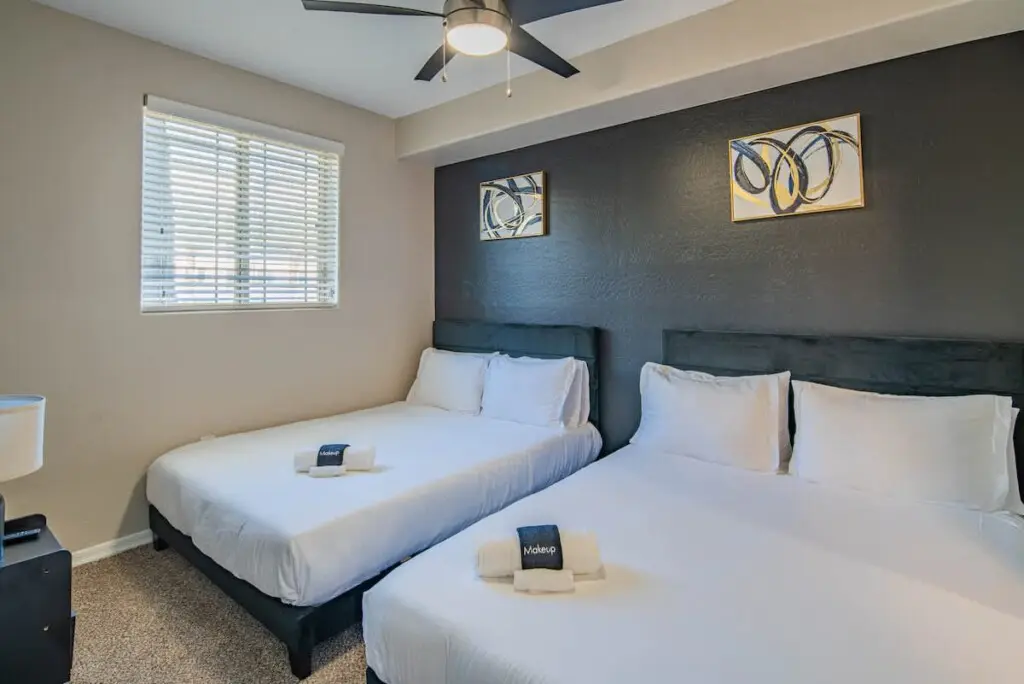 078e42b9 5457 4a SYN D.jpg