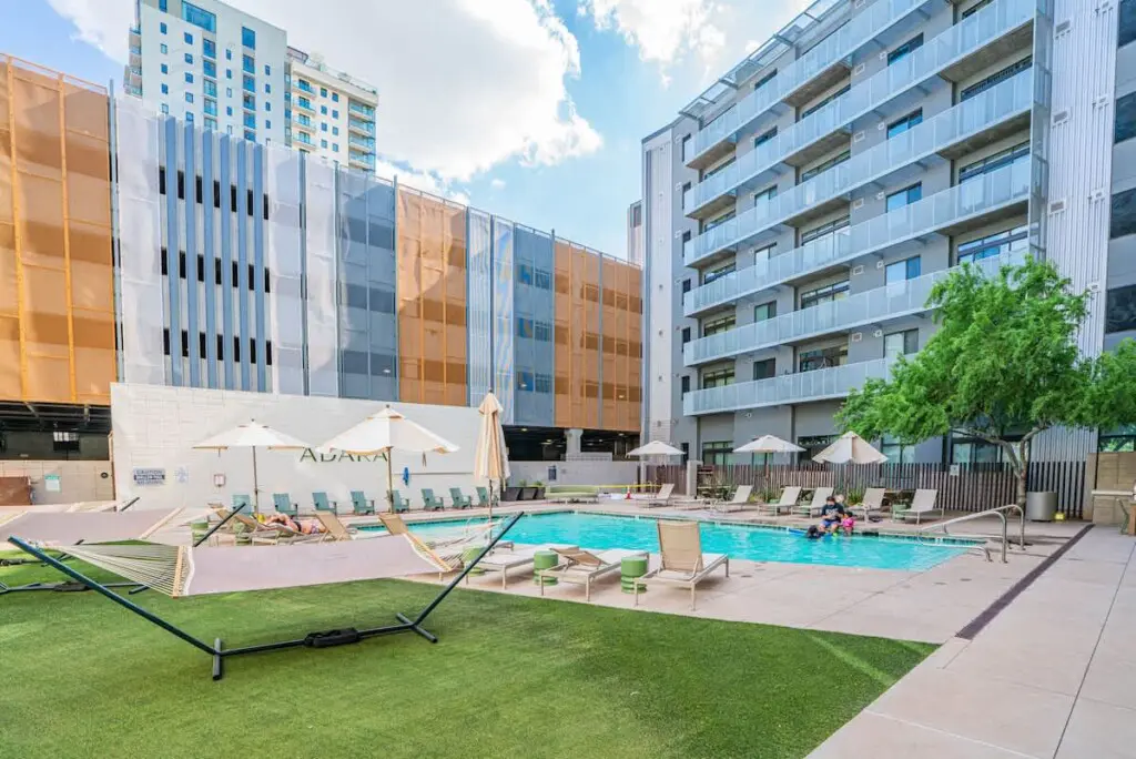 3f45830f 3a83 40 B6MMs.jpg