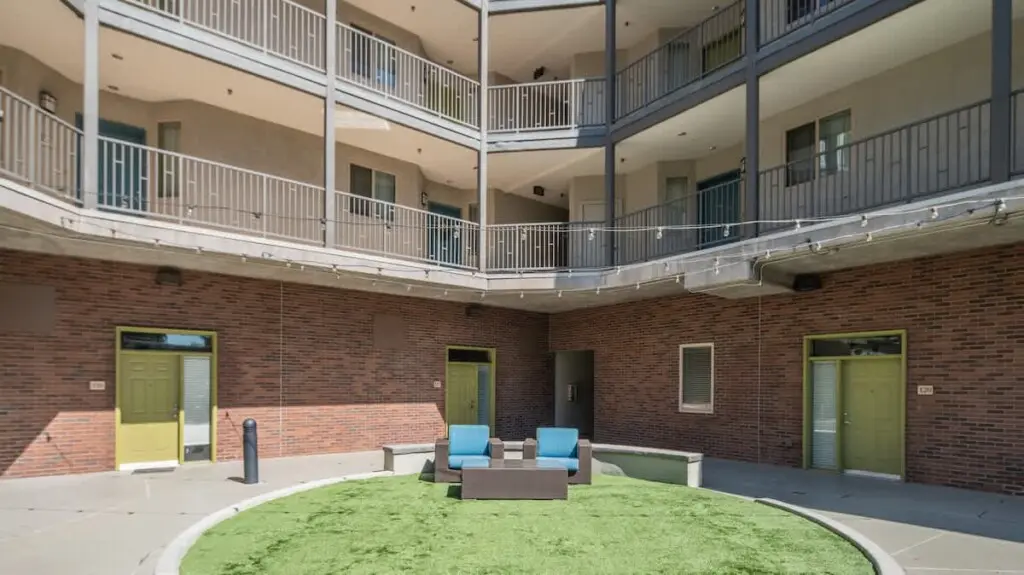 57d0a9bb 7ccf 42 p622K.jpg