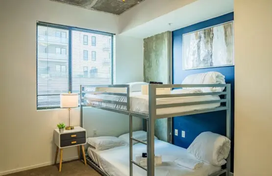 5adec953 00f9 4b C9sLX.jpg