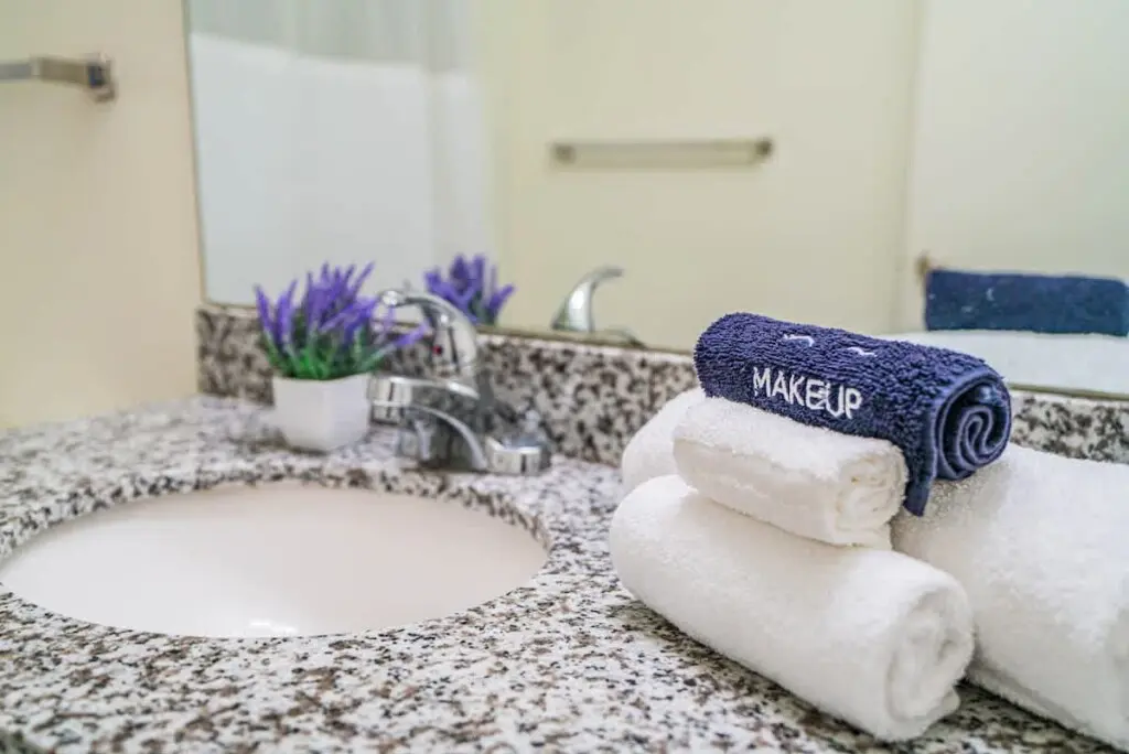 66380246 5449 46 QkQHZ.jpg