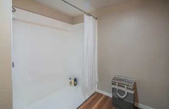 747a8160 8651 4d zzNO8.jpg