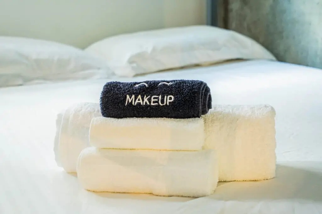 9fb5317c eb04 49 V8nGH.jpg