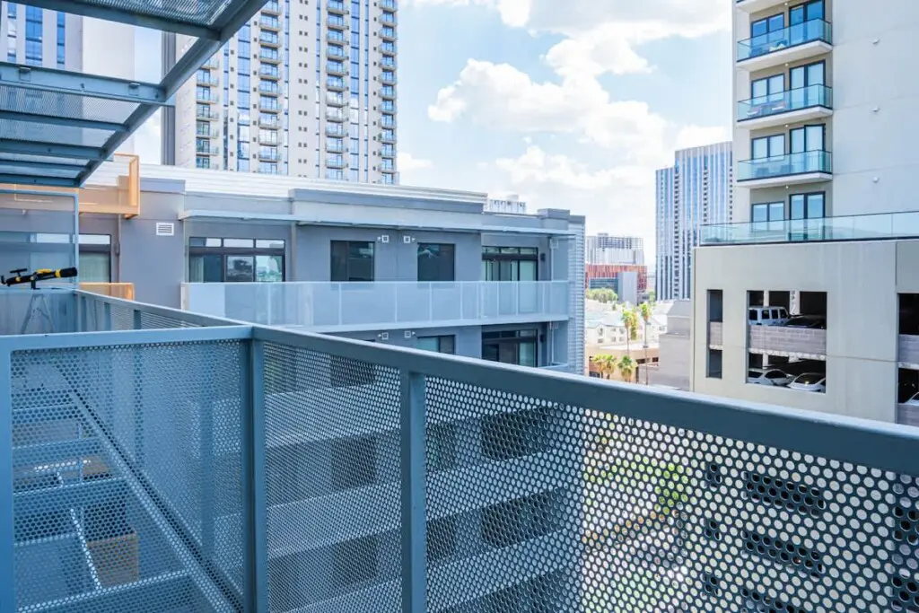 adfad607 7c49 44 pHzb1.jpg