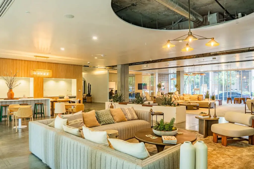 b2c8394d 7954 44 B63Cq.jpg