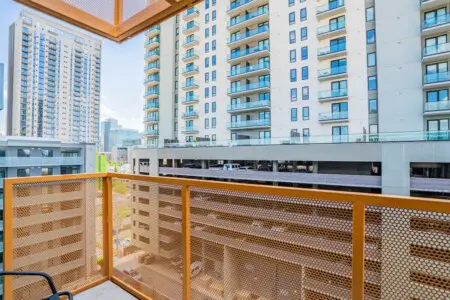 c37d64e1 7a25 40 flVyR.jpg