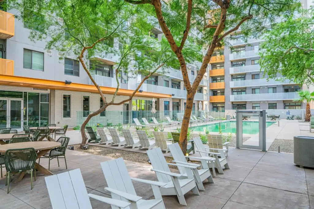 d2c70db4 af02 47 h ehN.jpg