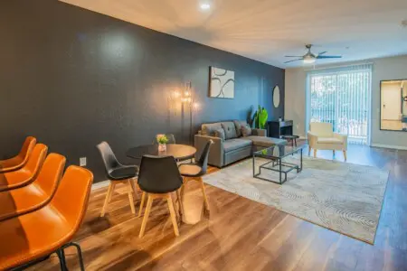 d91529ee 8c32 4f ercIm.jpg