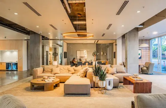 e4078d73 7ee6 40 WrDOC.jpg