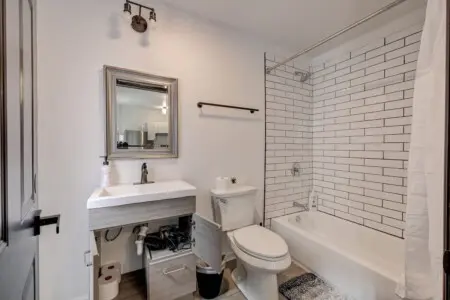 ecf959f0 4c18 42.vV2U.jpg