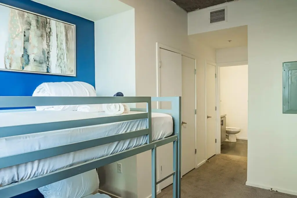 fa225e52 0e0d 4c TWKY3.jpg