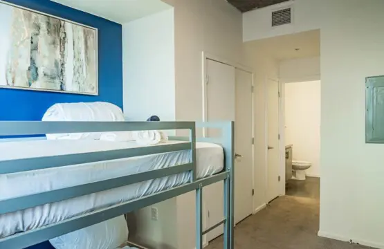 fa225e52 0e0d 4c TWKY3.jpg