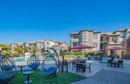 15d8f116 4bf2 40 vfsGP.jpg