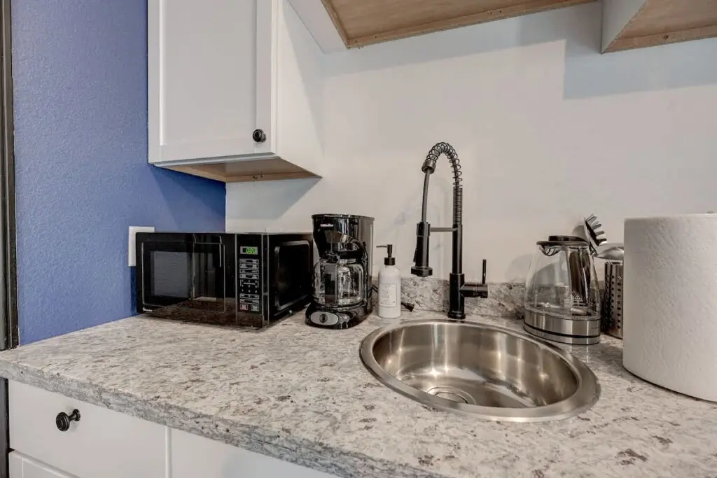 2d69e0d8 55c7 4e AK JU.jpg