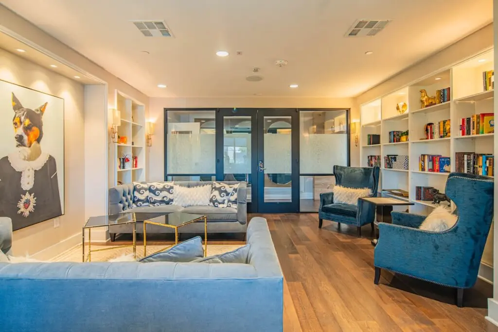 3816a211 cf53 4f n7B9 .jpg