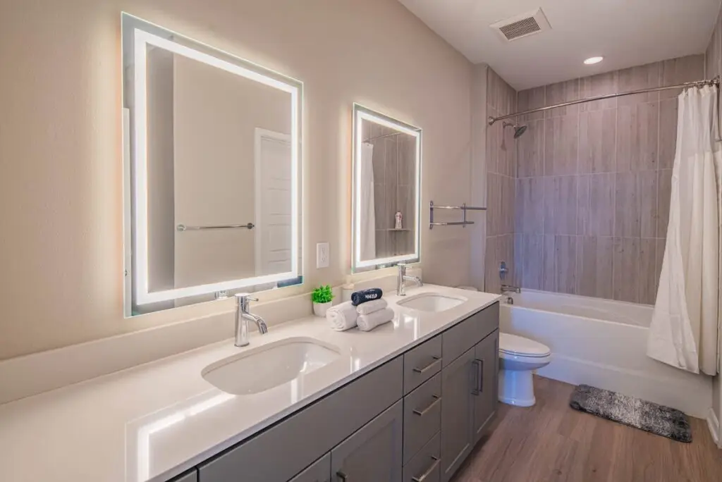 3cd133cb ad8a 47 4Jdlp.jpg