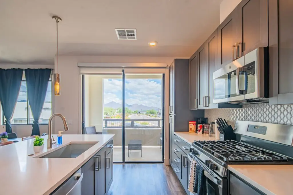 41976696 27c0 4c Vpg.jpg