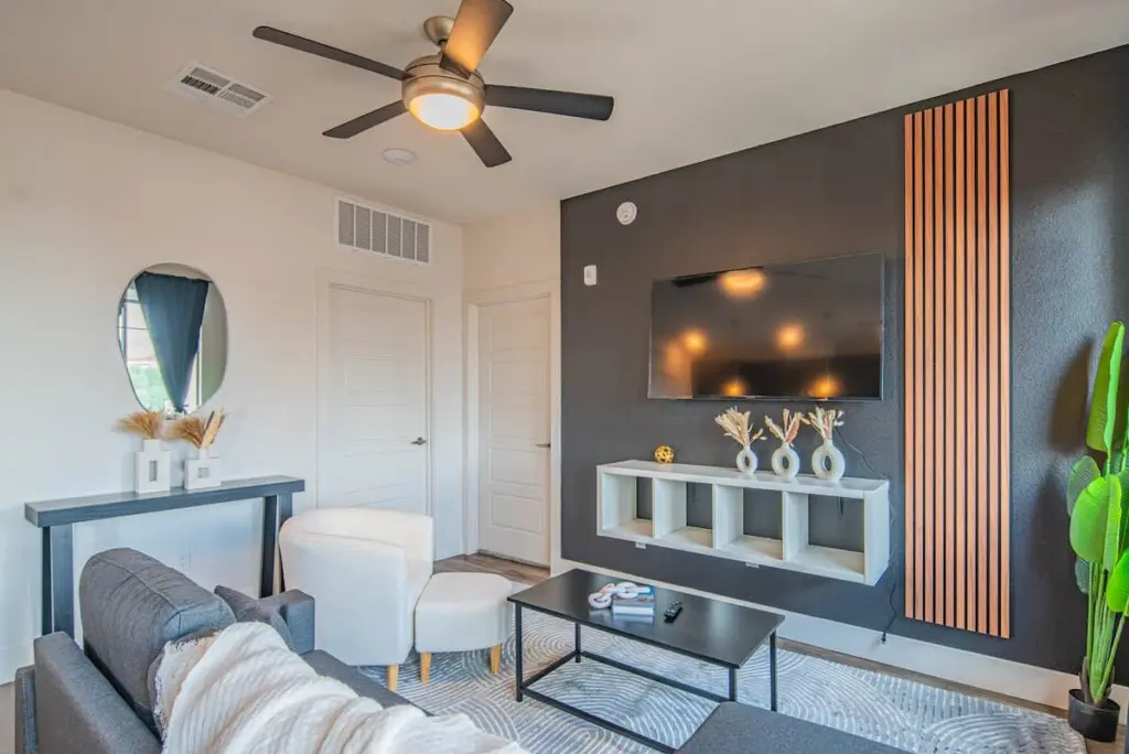 470eb795 8379 44 lIve4.jpg