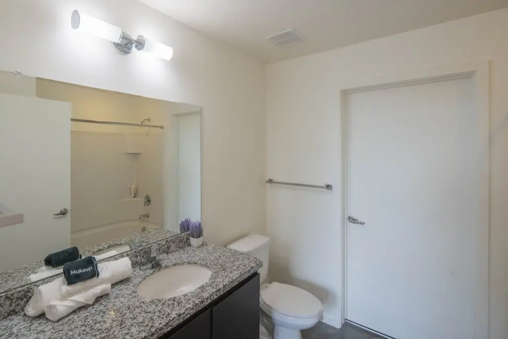 4e27f68a b393 40.hoFg .jpg