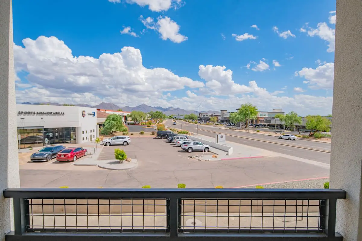 6b2cf900 849f 48 do3Ix.jpg