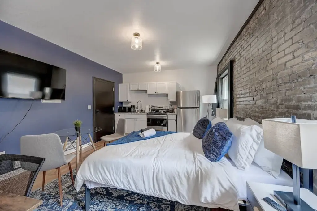 717cb15d 9938 41 FYhnw.jpg