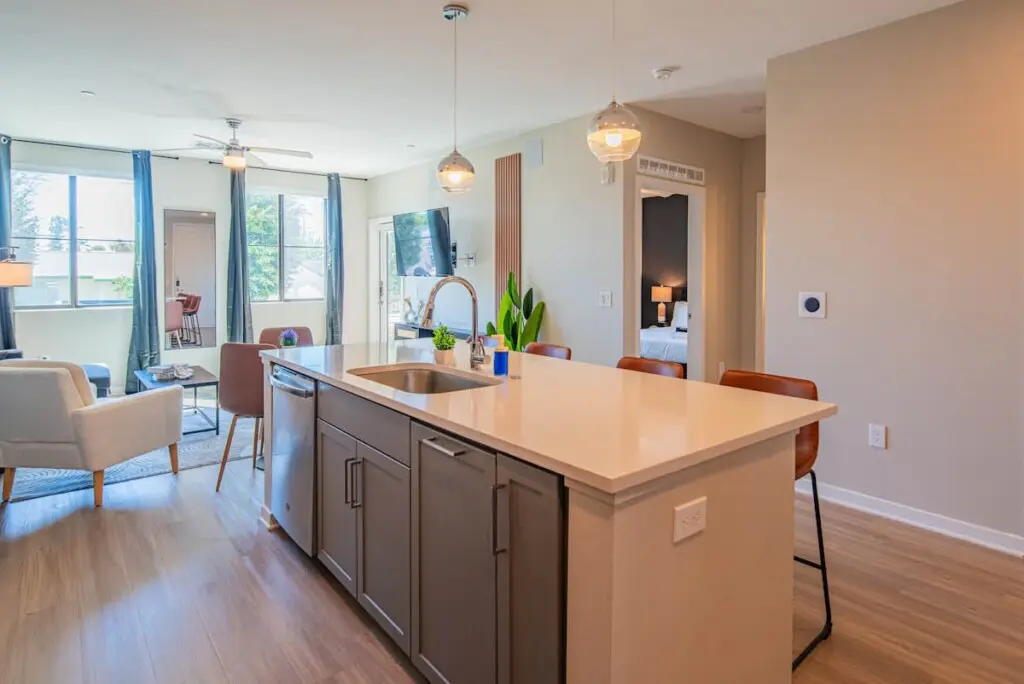 748e8099 5561 45 PjbNf.jpg