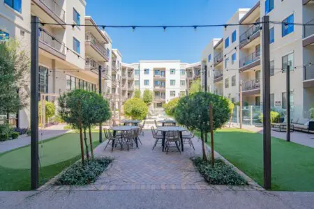 a236a1ef 373b 4a 8DYHt.jpg