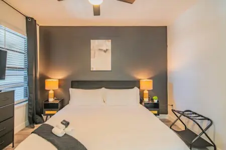 a8838b84 e08d 42 d865B.jpg