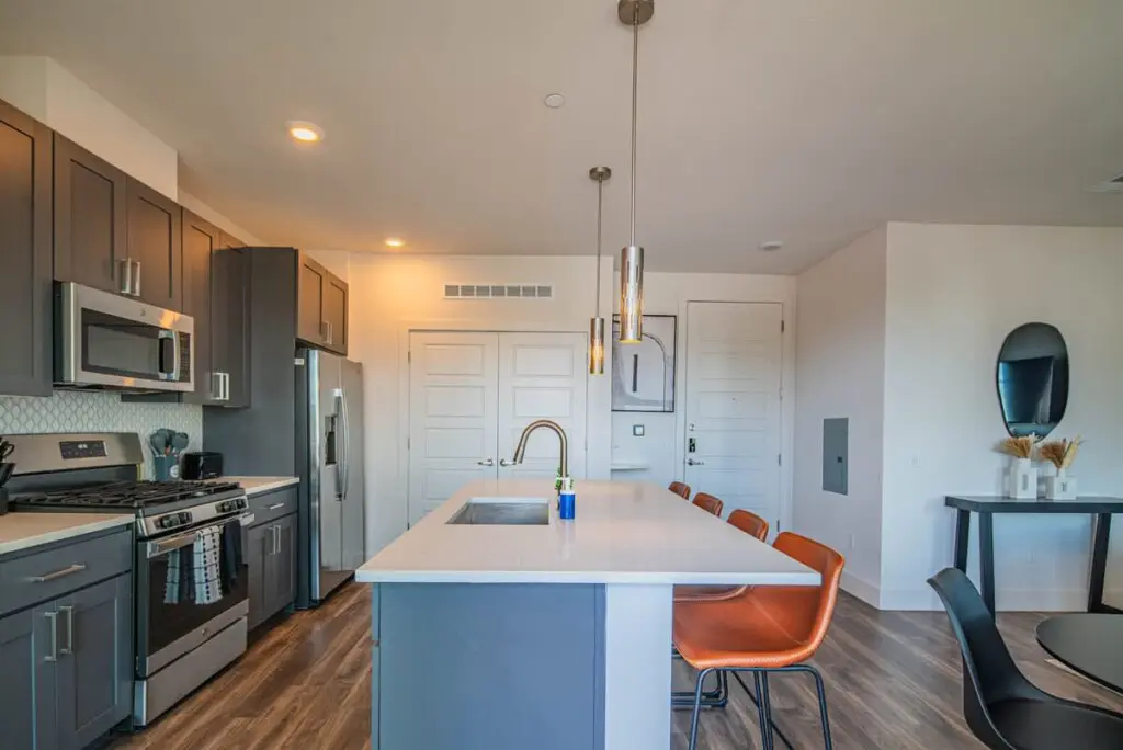 ae7d7fb6 aee8 42.6im0.jpg