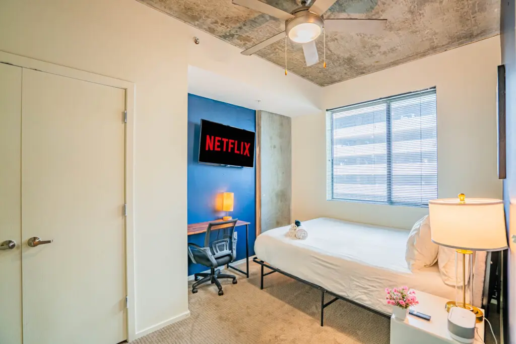 ajnfoxvnqhkedmw41ox9