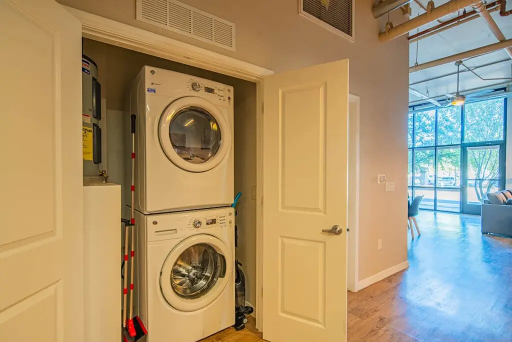 bef14786 4fce 4a beUo3.jpg