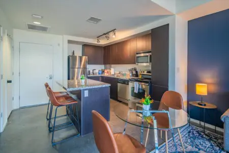 c20db00a 284c 4a AkT .jpg