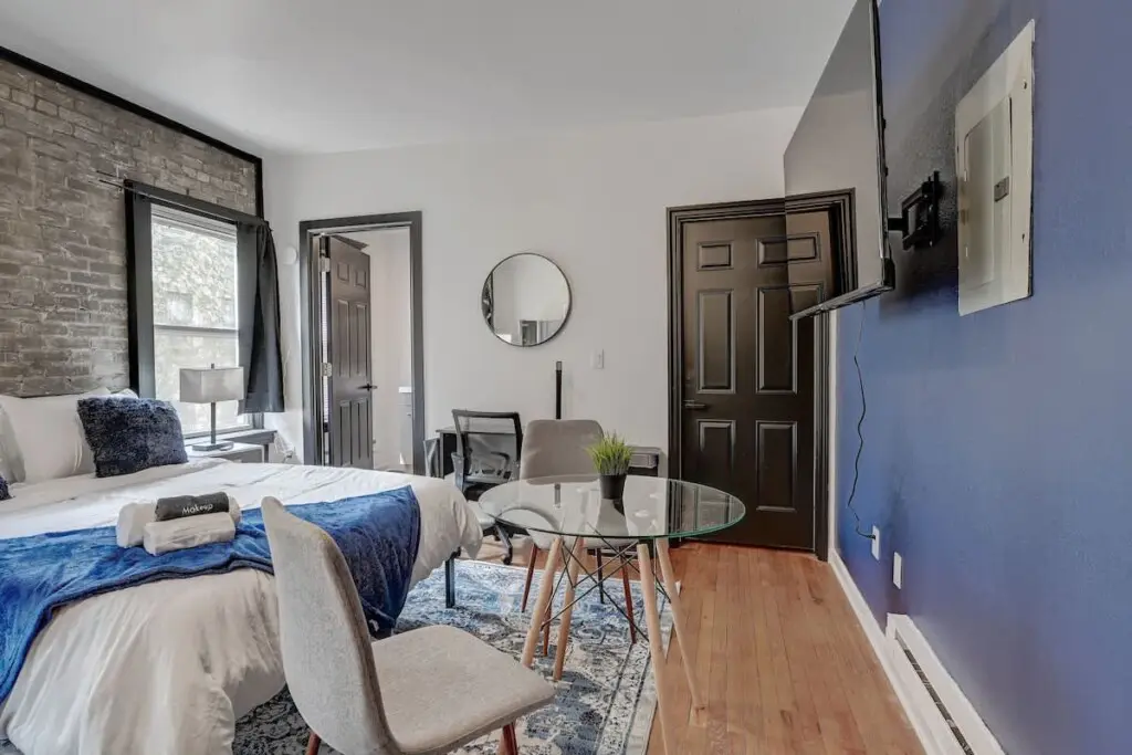 d9e5b4a0 2036 4e rsHSU.jpg