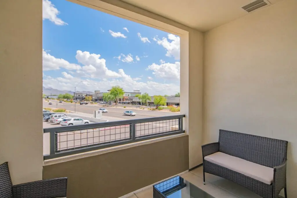 e9336209 f463 49 i259B.jpg