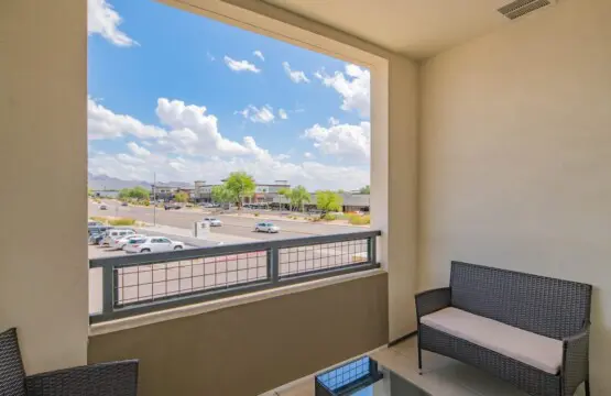 e9336209 f463 49 i259B.jpg