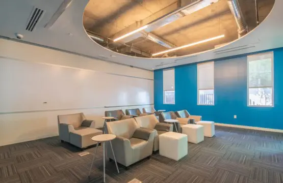 f8f1781e 15b7 4b 8uVE2.jpg