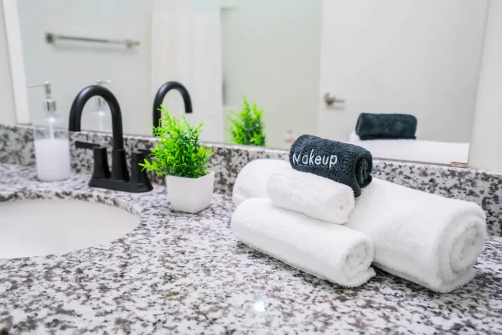 rkcwe5xmwqcj9valayxy