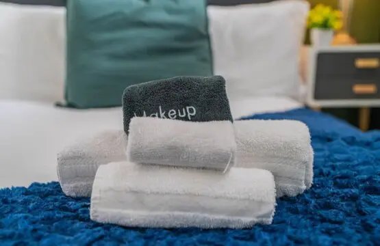 0b035a5b 6eca 42 pSNhQ