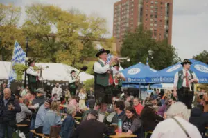 1025 The Guide Must Do DSCF2966 1024x683