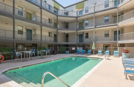 5f2d775c a9f8 48 guJry