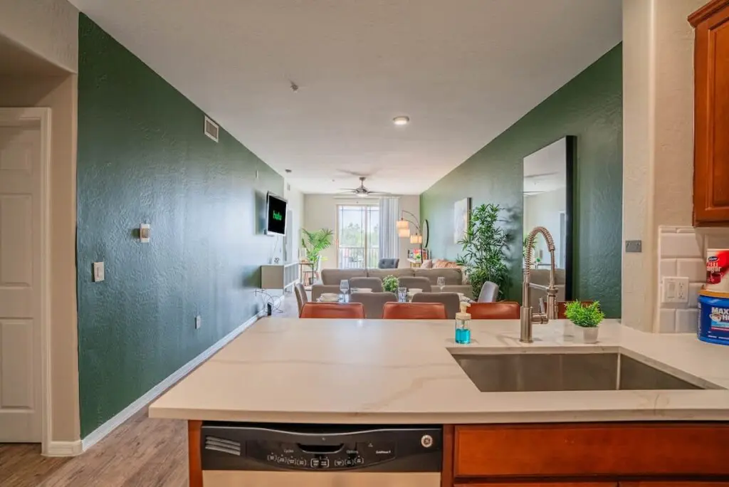 9e46e913 405c 46 abcY2