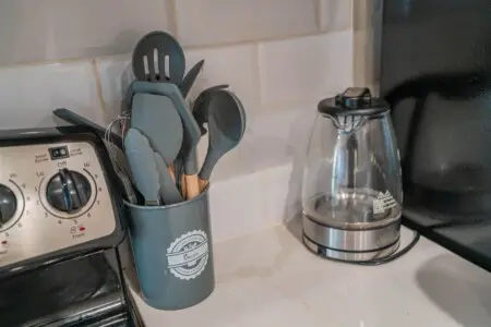 a9013da7 20e5 41 AIUe